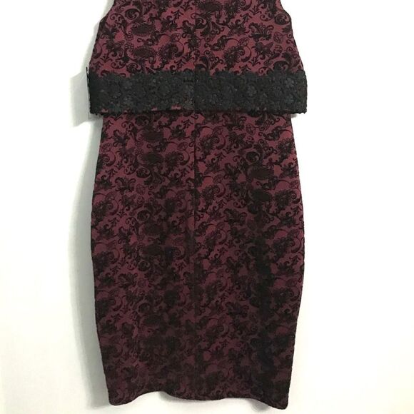 Beautiful lace detail dress - Picture 5 of 6